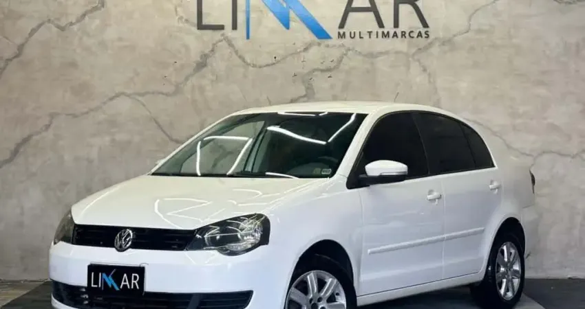 VOLKSWAGEN POLO SEDAN 1.6 2013