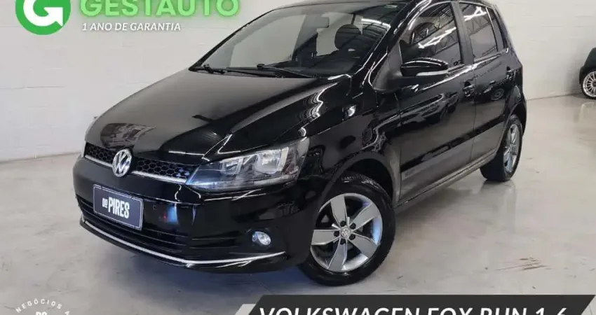 Volkswagen Fox RUN 1.6 Flex 8V 5p  - Preta - 2017/2017