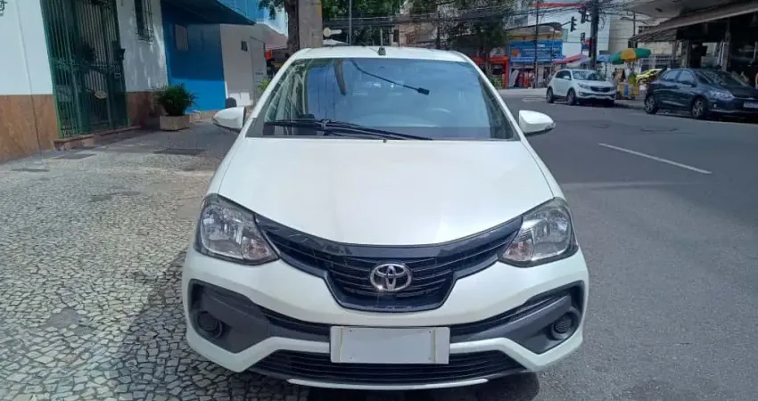 Toyota Etios 2020 1.5 x plus 16v flex 4p automático