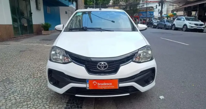 Toyota Etios 2021 1.5 x plus sedan 16v flex 4p automático
