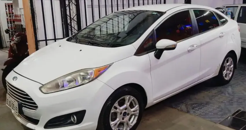 NEW FIESTA SEDAN 