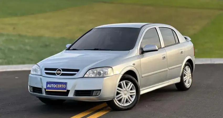 Chevrolet Astra M/ HB 4P ADVANTAGE - Prata - 2010/2011
