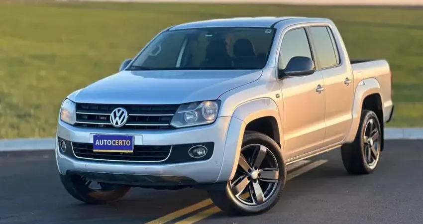 Volkswagen Amarok CD 4X4 HIGH - Prata - 2013/2014