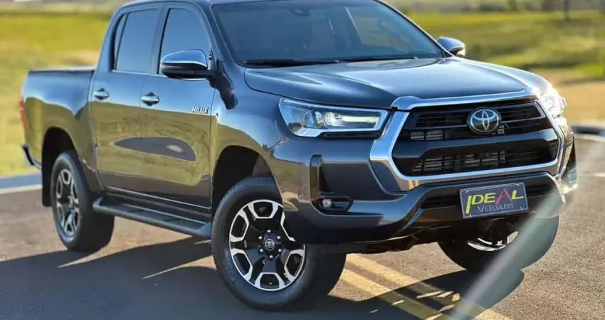 Toyota Hilux CD SRX 4x4 2.8 TDI 16V Diesel Aut.  - Cinza - 2021/2022