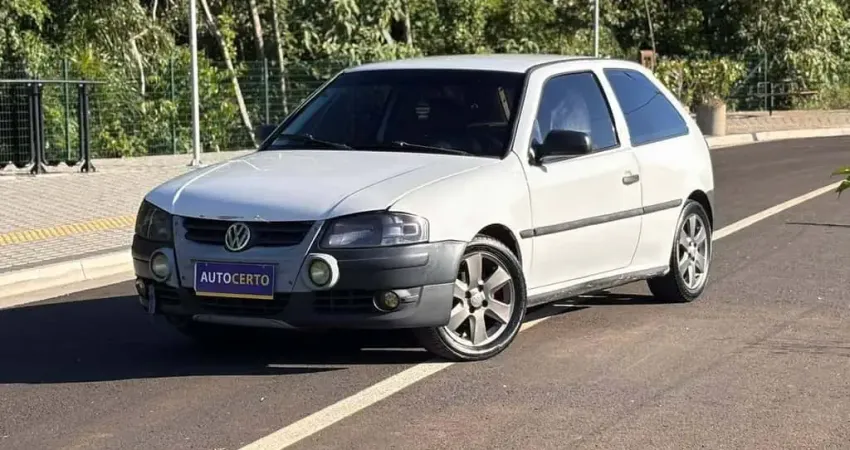 Volkswagen Gol City (Trend) 1.0 Mi Total Flex 8V 2p  - Branca - 2012/2013