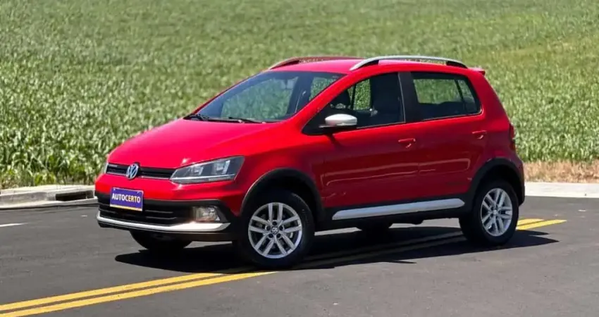 Volkswagen CrossFox  1.6 T. Flex 16V 5p  - Vermelha - 2014/2015