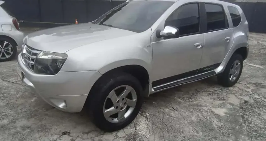 RENAULT DUSTER 2.0 D 4X2A 2014