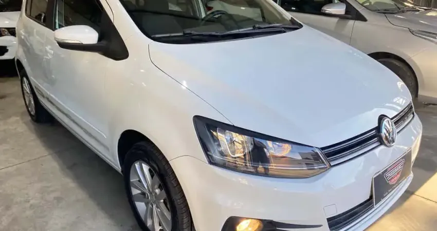 VOLKSWAGEN FOX 1.6 CONNECT MANUAL 2018