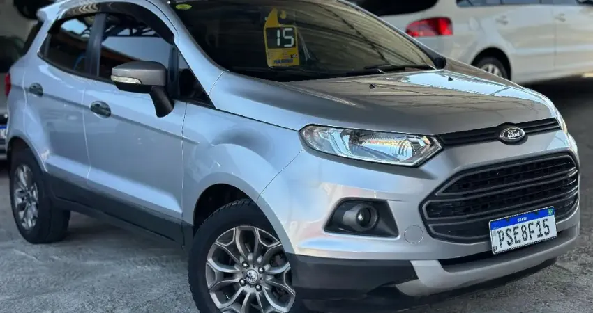 Ecosport 2015 com motor 1.6 e câmbio manual!!