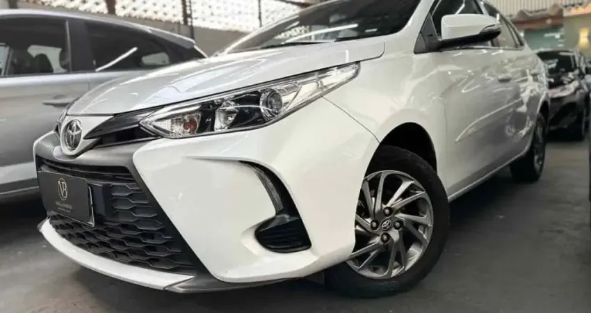 Toyota Yaris 2023 1.5 16v flex sedan xl live multidrive
