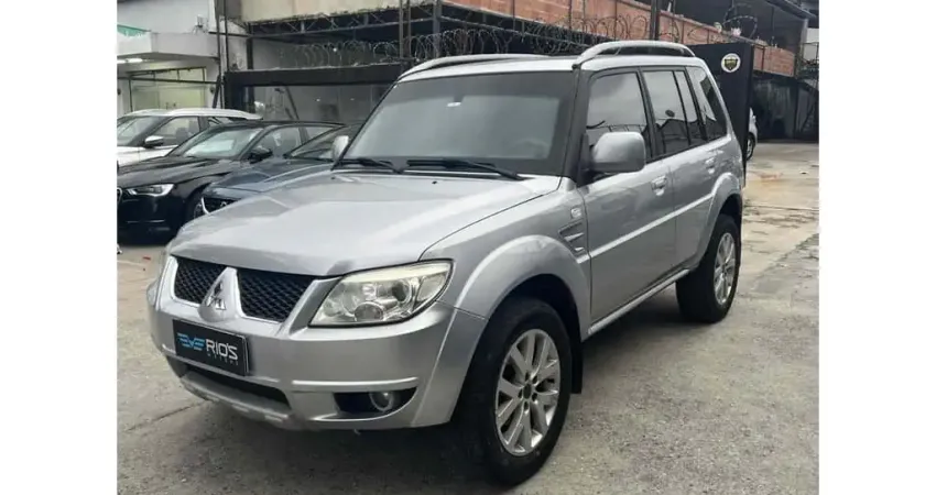 Mitsubishi Pajero tr4 2011 2.0 4x4 16v 140cv flex 4p automático