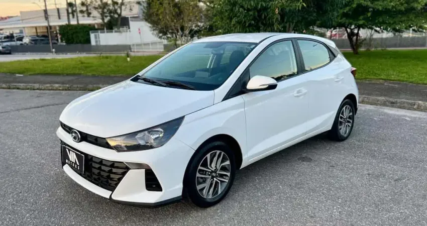 Hyundai HB20 Limited 1.0 Flex 12V Mec.  - Branca - 2023/2024