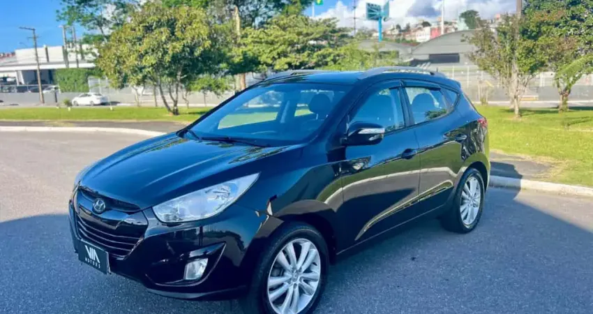 Hyundai ix35 GLS  2.0 - Preta - 2013/2014