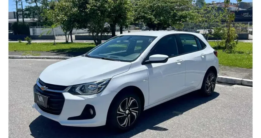 Chevrolet Onix HATCH LT 1.0 12V Flex 5p Mec.  - Branca - 2023/2024