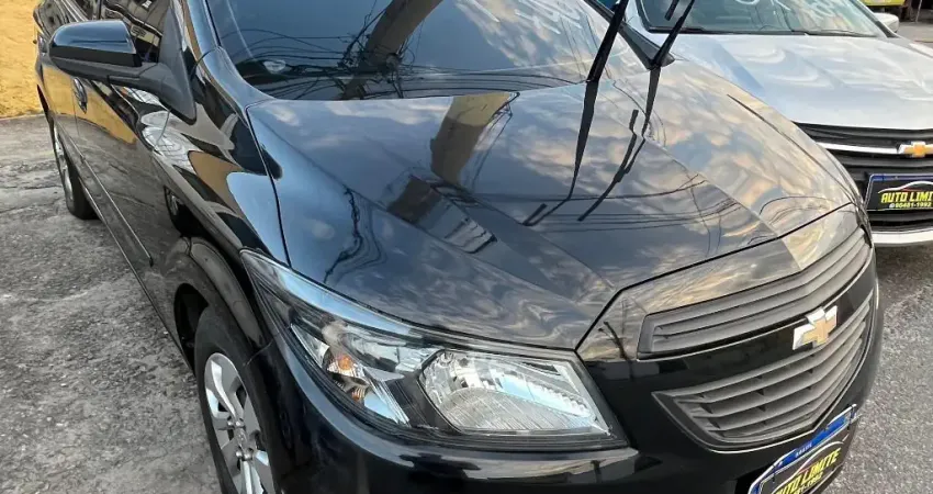 Chevrolet Onix Joy 1.0 Muito Novo - Excelente Veículo - Ar gelando Muito.