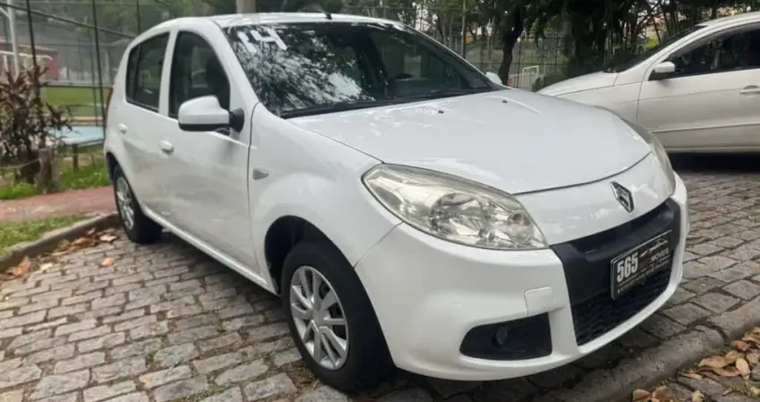 Renault Sandero 2014 1.0 expression 16v flex 4p manual