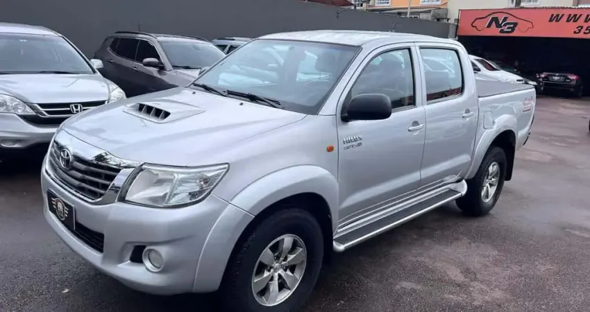 TOYOTA HILUX CD4X4 SR 2013