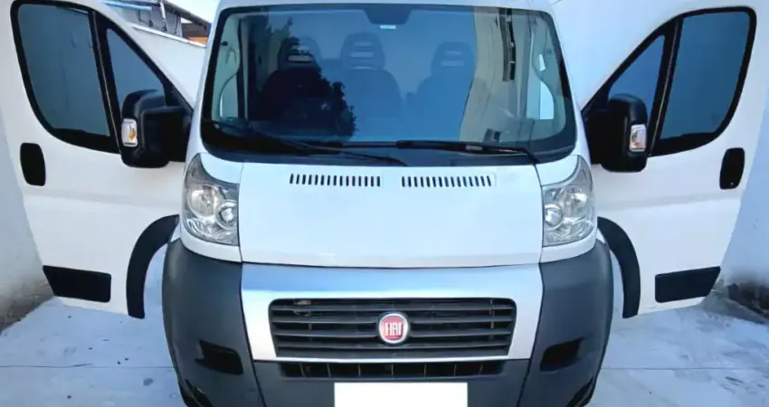 Fiat Ducato Cargo 8 2.3 Diesel 2018 Branca - MOTOR ZERO KM com Garantia, Único Dono e Baú Adaptado -