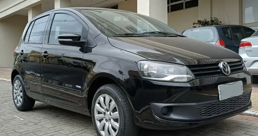 VW Fox 1.6 I-Motion Total Flex 2011 – Única Dona, Completo e Pintura Impecável!