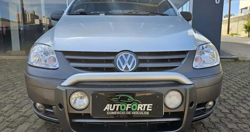 Volkswagen CrossFox 1.6 - Prata - 2005/2006