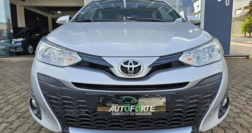 Toyota Yaris HB XL 1.3 AT - Prata - 2019/2019