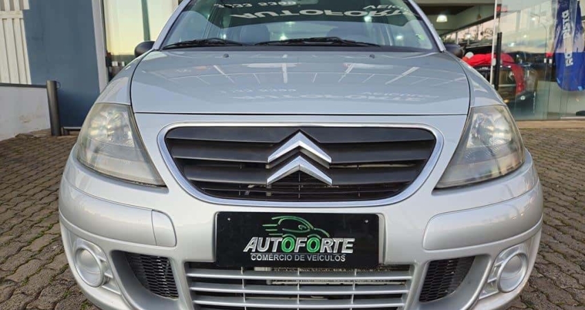 Citroën C3 GLX 1.4 FLEX - Prata - 2011/2012