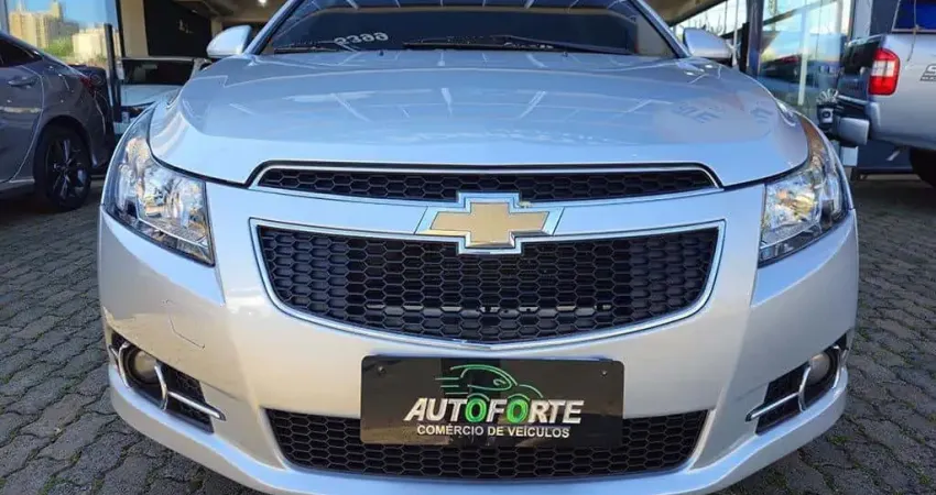Chevrolet Cruze LT 1.8 HB - Prata - 2013/2013