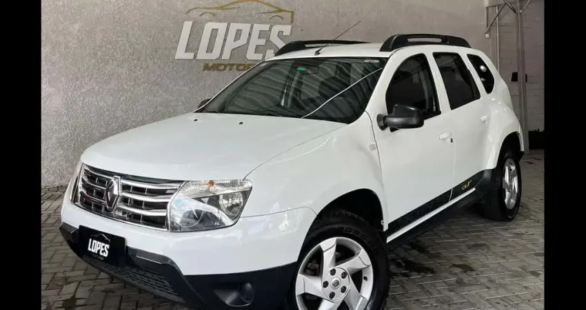 Renault Duster 16 E 4X2 - Branca - 2014/2015