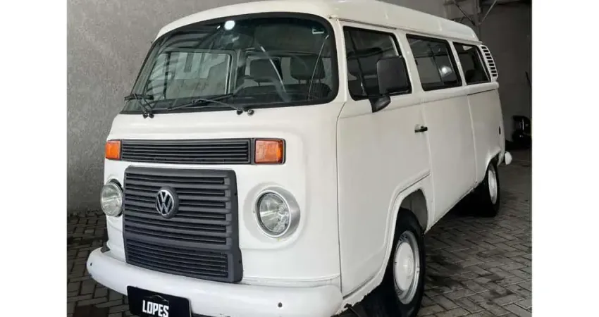 Volkswagen Kombi 1.6 kombi lotacao - Branca - 2011/2012