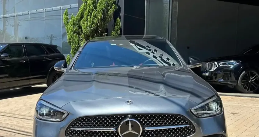 MB C300 AMG LINE 2024 HÍBRIDA 285cv Cinza Selenite - Único Dono - Novo