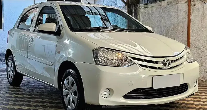 Toyota etios 1.3 X 