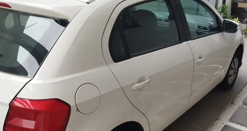 Vende se gol 2021, 4 portas, pneus novos, revisado, caixa, suspensão, óleo, caixa.