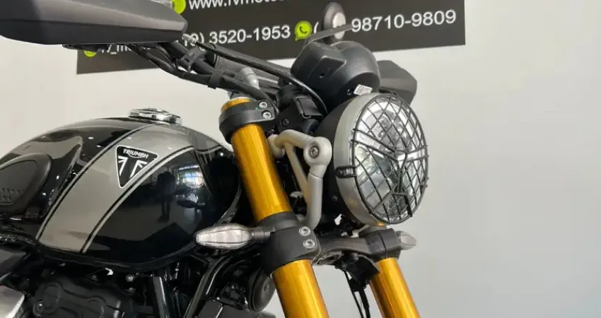 TRIUMPH SCRAMBLER 400X PRETA 2025