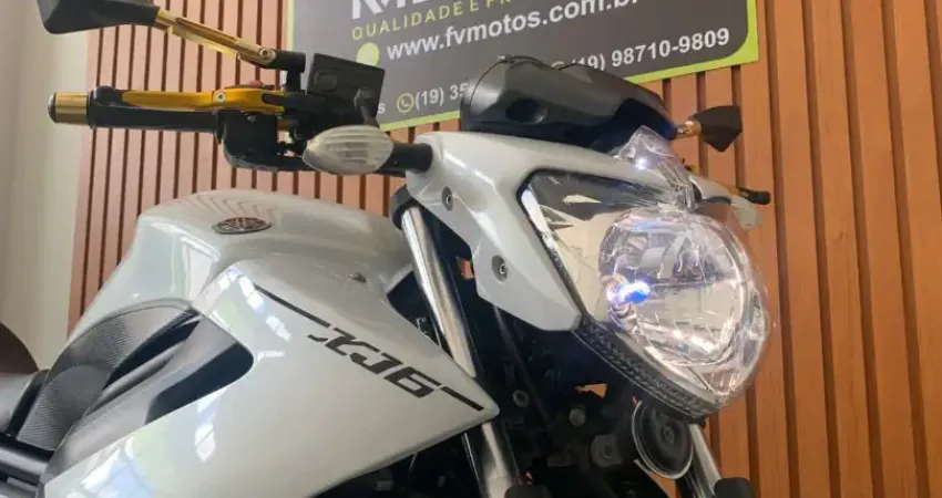 YAMAHA XJ6 N BRANCA 2013 IMPACÁVEL