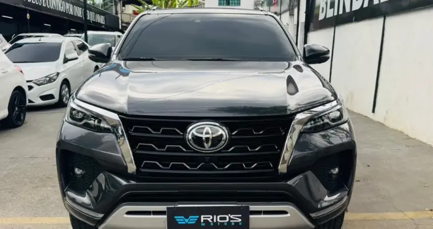 TOYOTA HILUX 4x4 Diesel 