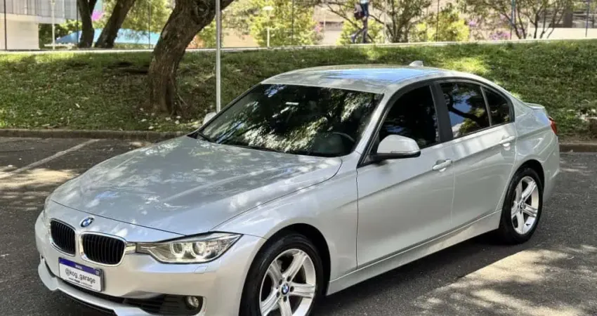 BMW 320i 2.0 Activeflex - Impecável