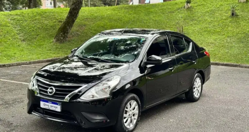 Nissan Versa 1.6  SV Flex  Manual