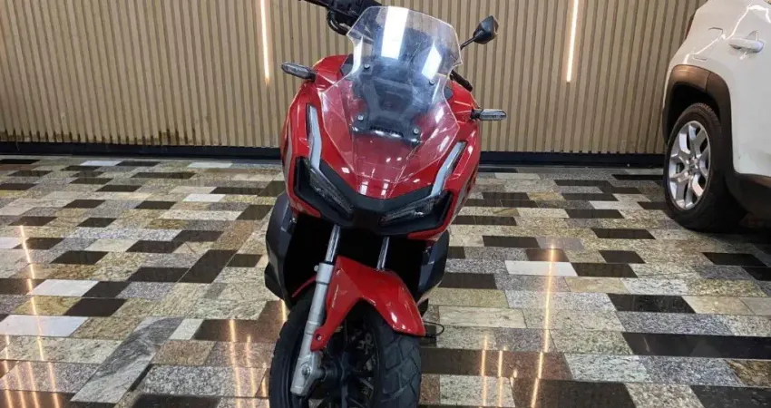 Honda ADV 150 2023 – Vermelha – 23.452 km aceito troca, sem igual.
