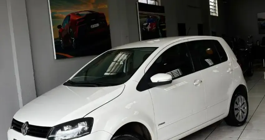 Volkswagen Fox 1.6 I Trend 8V 4P - 2014