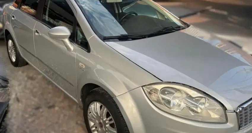 * EXTREMAMENTO NOVO * SEM DETALHES * 