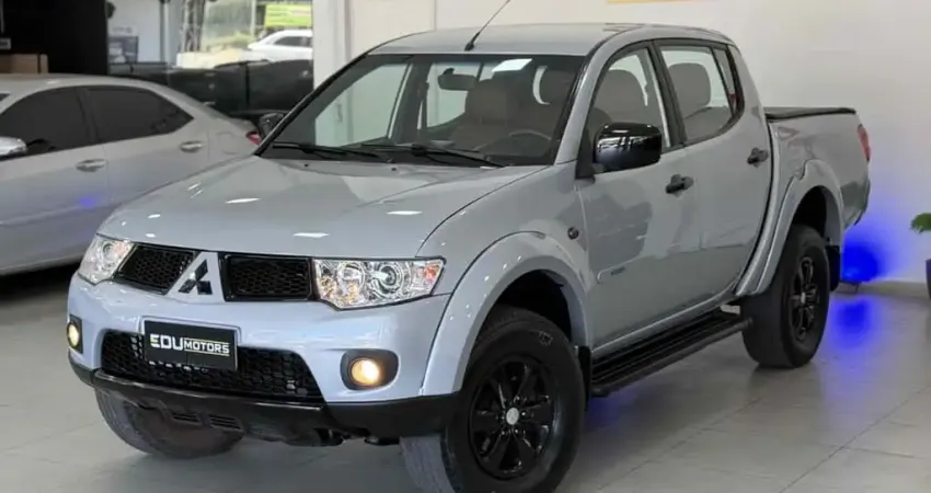 Mitsubishi L200 triton 2013 3.2 hpe 4x4 cd 16v turbo intercooler diesel 4p manual