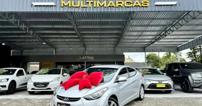Hyundai Elantra GLS 1.8 16V Aut.