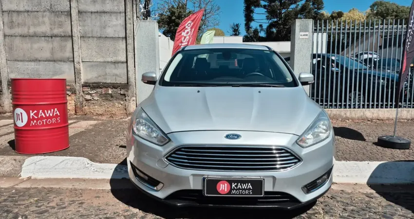 FOCUS SEDAN TITANIUM