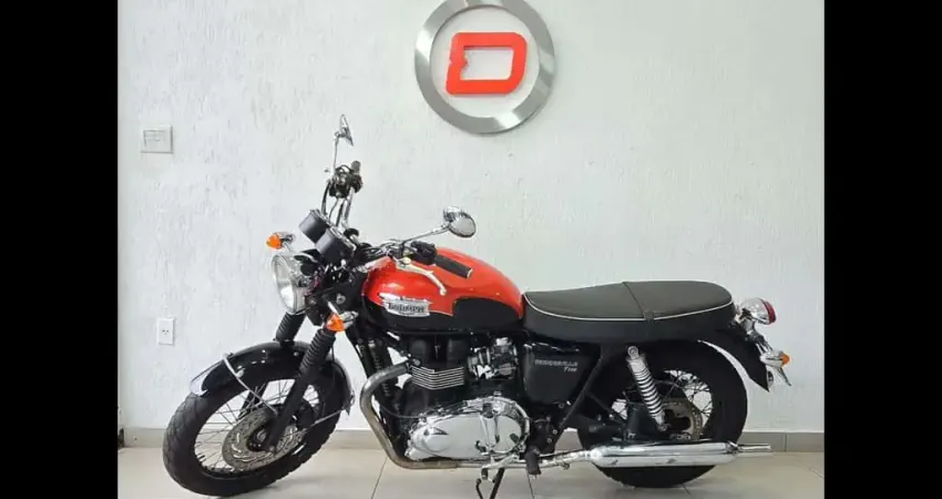 BONNEVILLE T100 