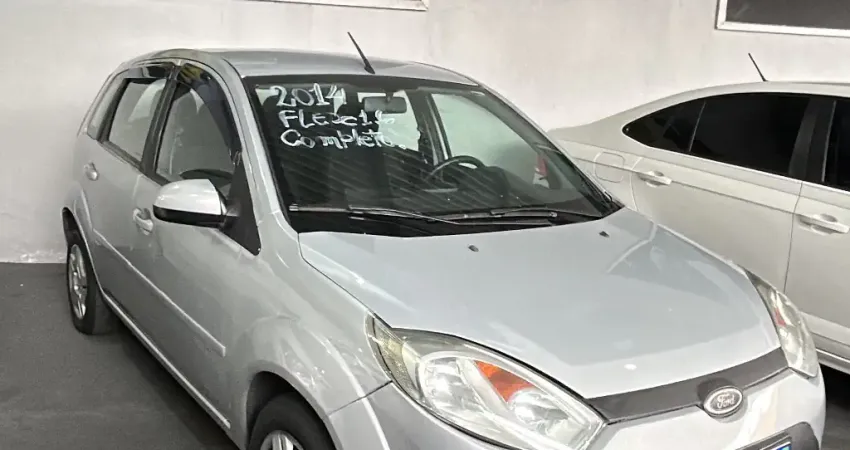Fiesta se 2014 carro muito bom e confiável !!!Valor abaixo da Fipe !!!