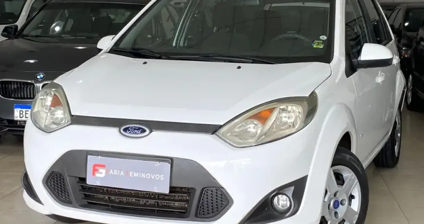 FORD FIESTA HATCH 1.6 MANUAL 2014 - EXTREMA CONSERVAÇÃO - PNEUS EM EXCELENTE ESTADO