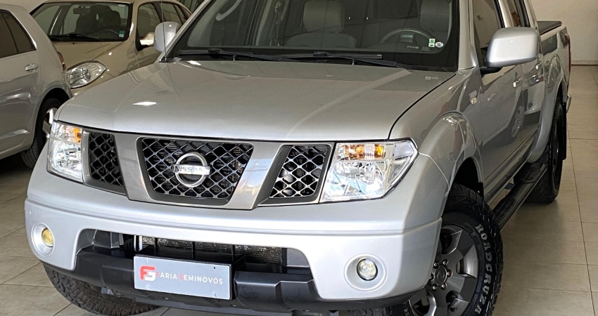 NISSAN FRONTIER SE 2.5 4X2 CD MANUAL 2009 - CARRO EM EXCELENTE ESTADO DE CONSERVAÇÃO - ACIMA DA MÉDI