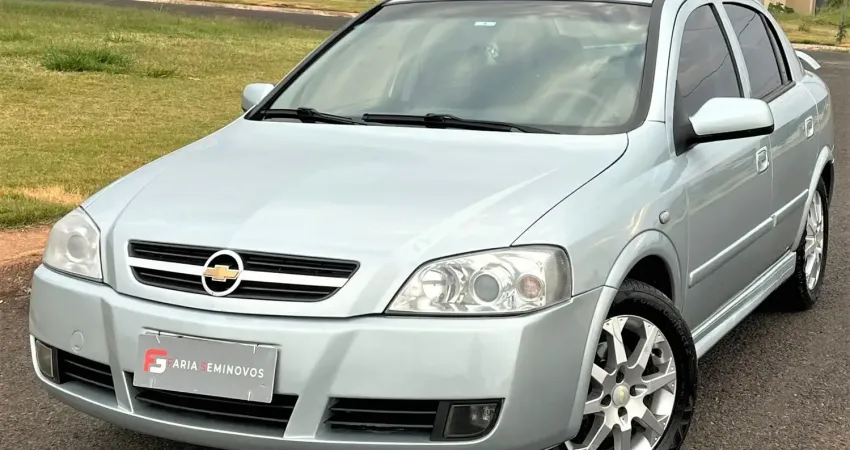 GM ASTRA HB ADVANTAGE 2.0 2011 140 CV - CARRO DE RARÍSSIMO ESTADO DE CONSERVAÇÃO 