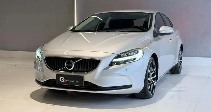 VOLVO V40 2.0 T4 MOMEN 2019