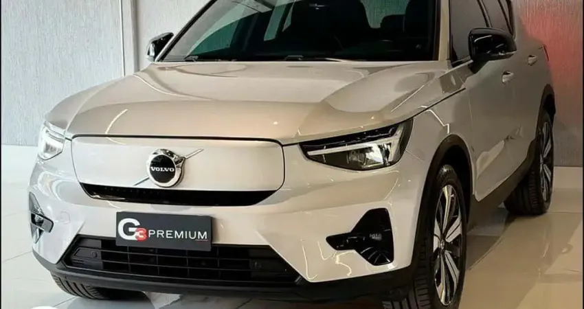 VOLVO XC40 6 PLUS 2023